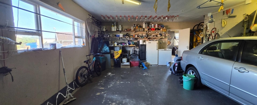 4 Bedroom Property for Sale in Franskraal Western Cape